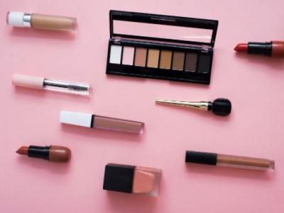 Cosmetic products made with harmful PFAS chemicals - Chemscape